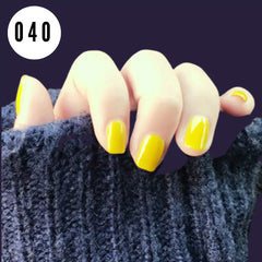 YELLOW SHORT GLOSSY NAILS