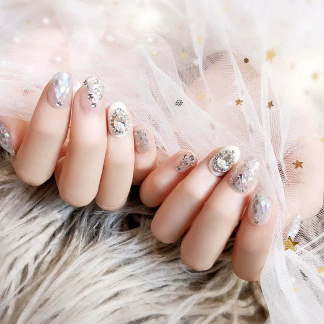 DIAMOND WHITE BRIDAL NAILS