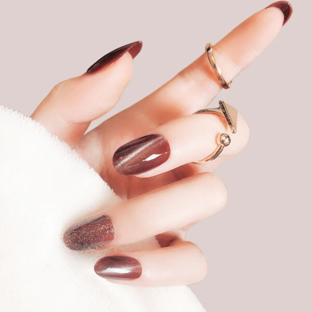 CAT EYE BROWN NAILS