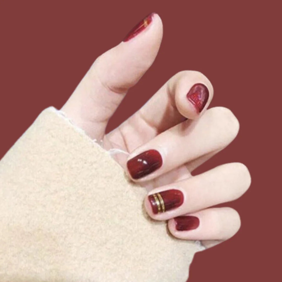 SQUARE SHAPE NAILS