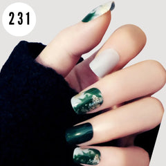 GREEN ABSTRACT NAILS