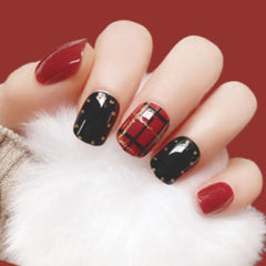 RED BLACK SHORT NAILS