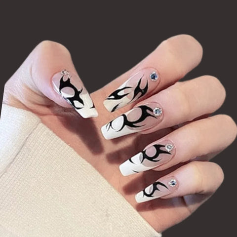 WHITE FRENCH ABSTRACT NAILS