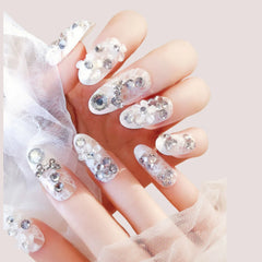 PEARL FLOWER BRIDAL NAILS