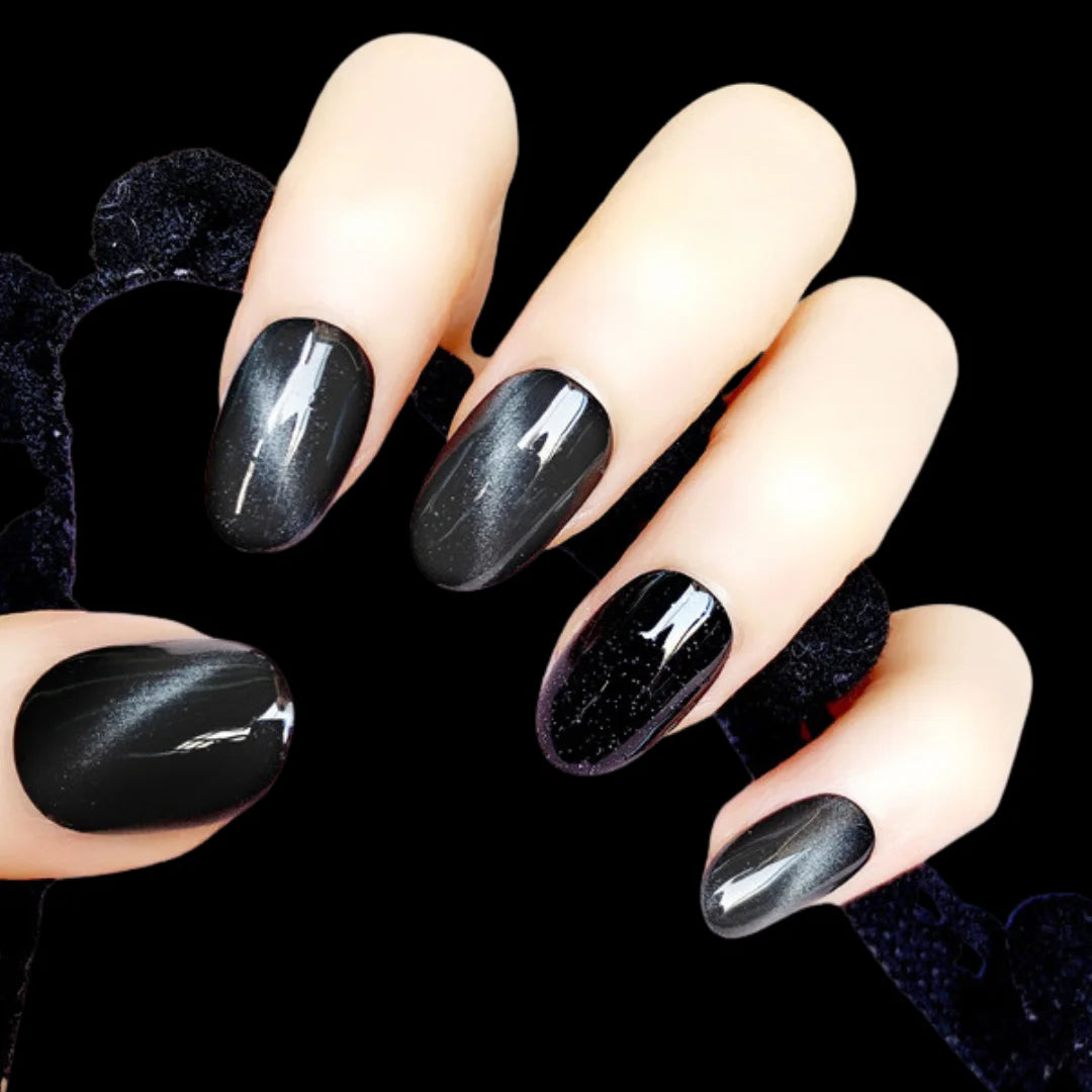 CAT EYE BLACK NAILS