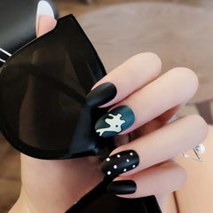 BLACK GREEN ANIMAL NAILS
