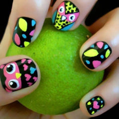 BLACK BASE OWL NAILS