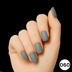 GRAY MATTE SHORT NAILS
