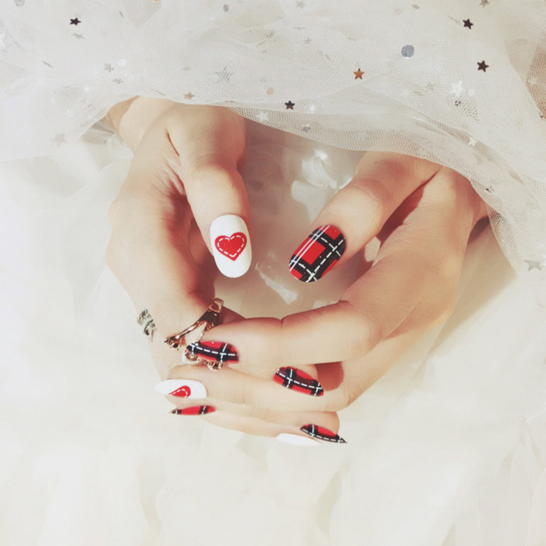 RED HEART AND WHITE NAILS - R077