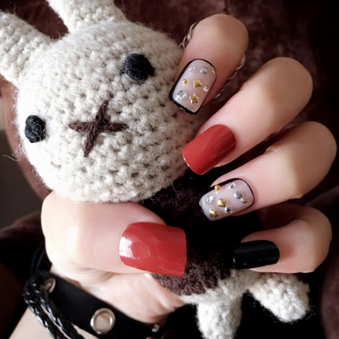 MAROON AND BLACK PEARL NAILS- R119